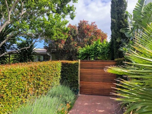 To Let 4 Bedroom Property for Rent in Hout Bay Western Cape